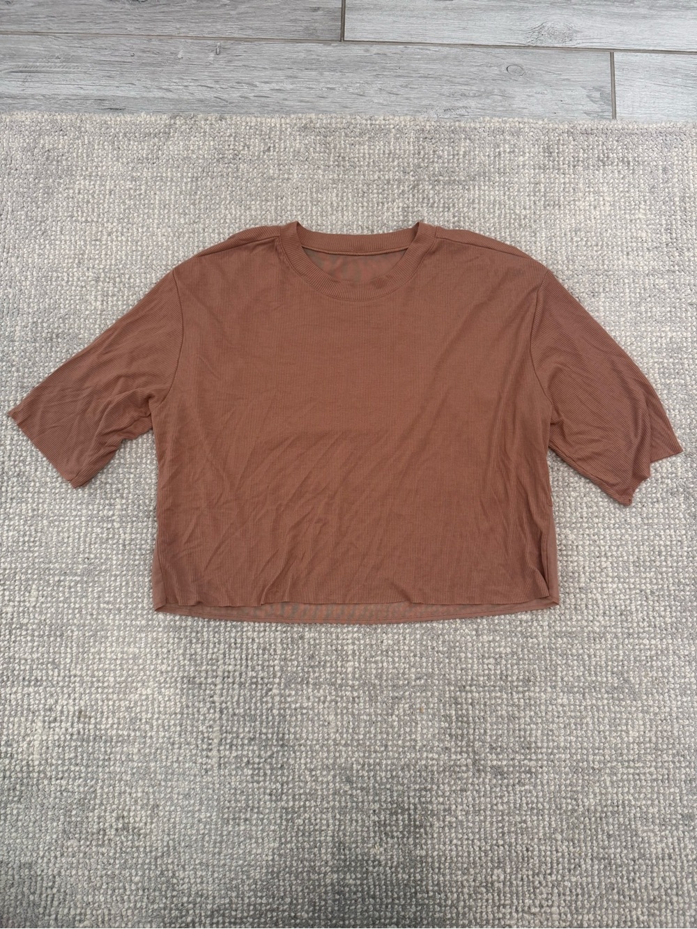 ALO Yoga Cropped Tee